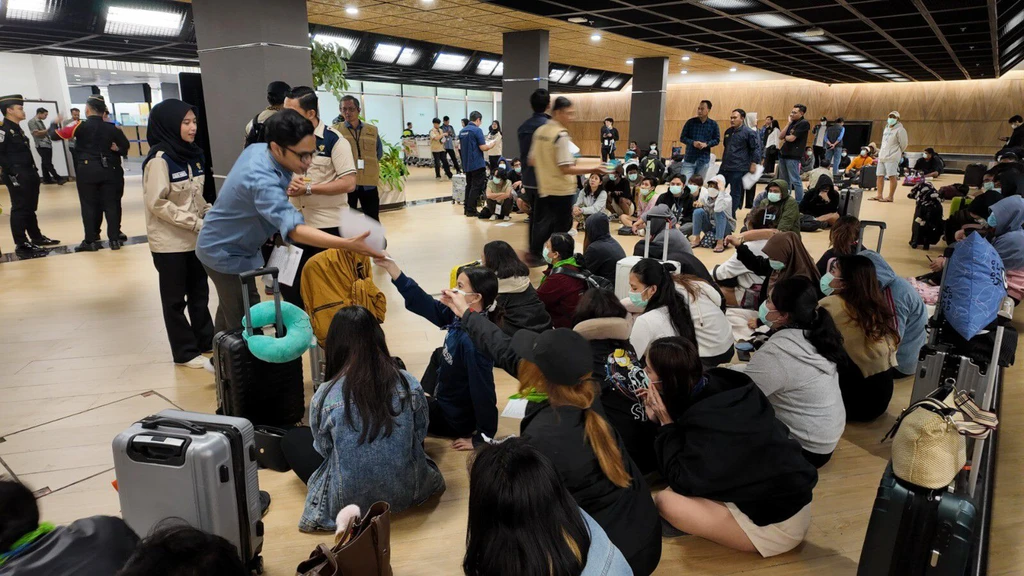 Terjebak Online Scam, 90 WNI Dipulangkan ke Indonesia