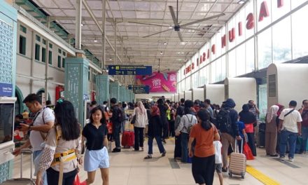 Lonjakan Penumpang KAI di Daop 1 Jakarta pada Periode Nataru