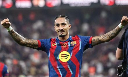 Raphinha Diragukan Tampil Jelang Semifinal Copa del Rey