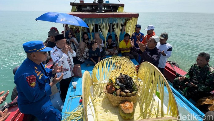 Sedekah Laut Juwana Pati: Prosesi Sakral dan Makna Mendalam