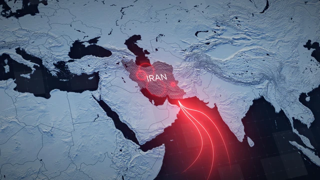2 Kapal Ditembak di Selat Hormuz, Iran Tutup Jalur Minyak Dunia