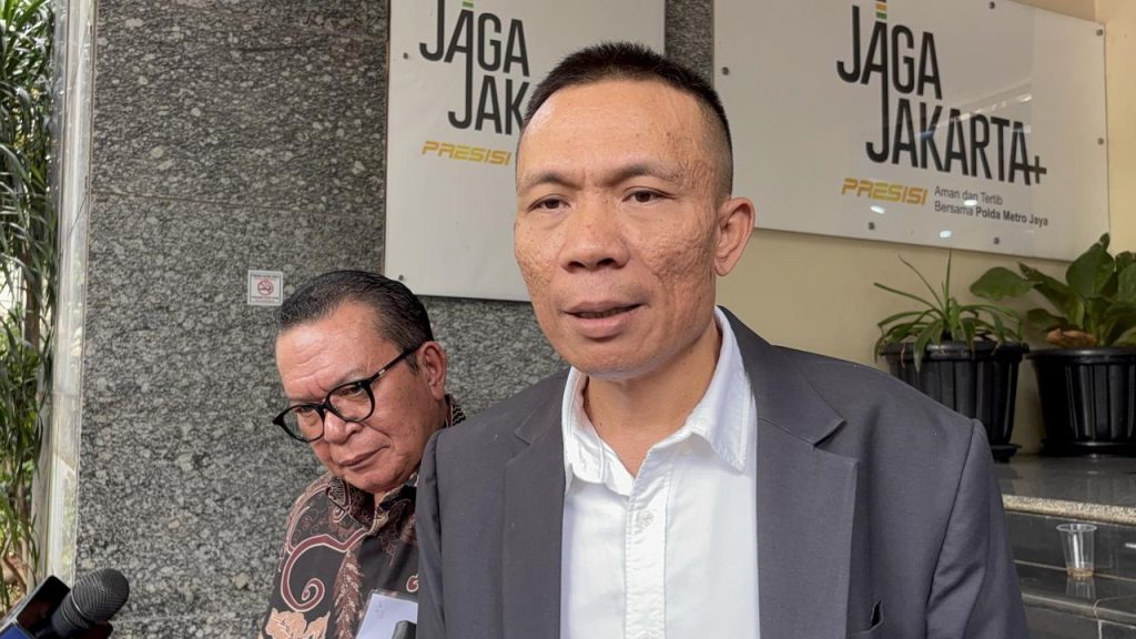 Irwan Arya melaporkan dugaan penipuan buku Gibran End Game ke Polda Metro Jaya