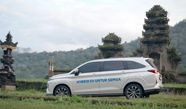 Penjualan Mobil Hybrid Indonesia 2026 Melonjak 49,7 Persen