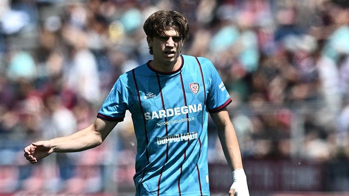 Marco Palestra diperkenalkan sebagai pemain baru Chelsea usai menyelesaikan transfer dari Atalanta dengan kontrak jangka panjang hingga 2033.