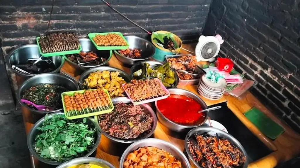 Restoran dengan Tradisi Dapur Unik. 