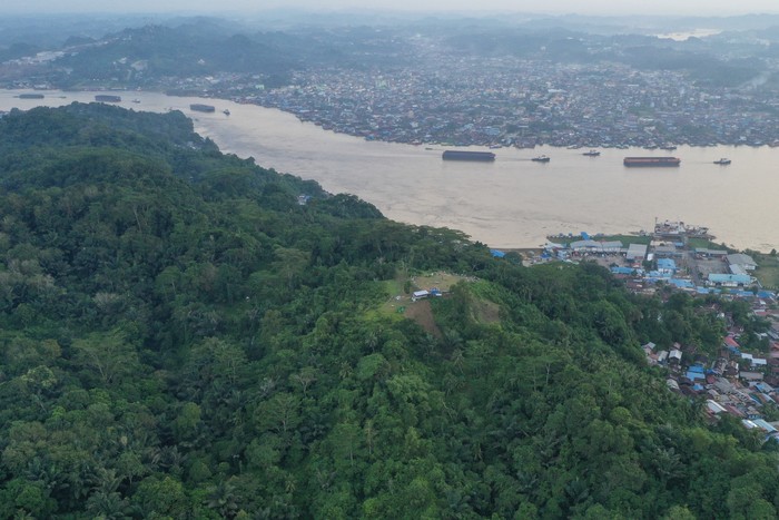 5 Wisata Sungai Mahakam yang Menarik Dikunjungi Saat Liburan ke Samarinda