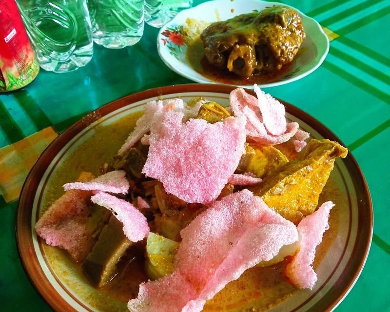 5 Ketupat Sayur Padang di Jakarta yang Cocok untuk Makan Siang