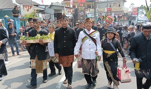 Nyadran Suku Tengger di Probolinggo Jadi Penutup Sakral Yadnya Karo