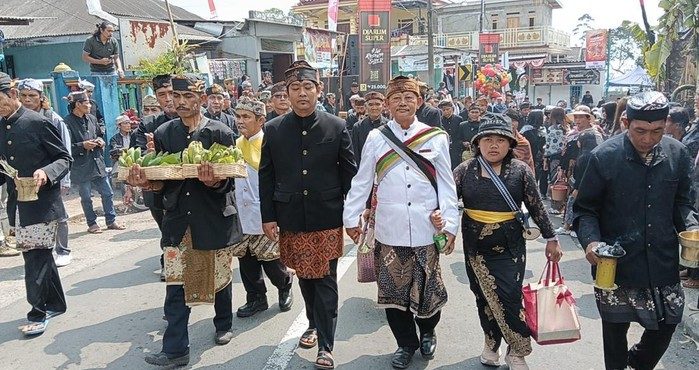 Nyadran Suku Tengger di Probolinggo Jadi Penutup Sakral Yadnya Karo
