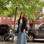 Denim Maxi Skirt Jadi Andalan Fashion, Ini Cara Memilih dan Memadukannya