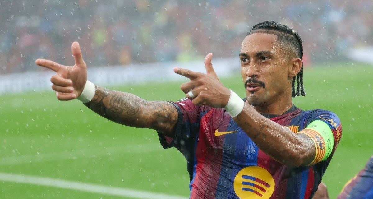 Raphinha Cetak Hat-trick, Flick Puji Mentalitasnya