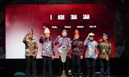 Parade Kebangsaan Lamongan Tampilkan Keragaman Budaya dan Persatuan Etnis